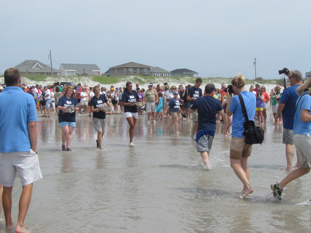 Karen Beasley Sea Turtle Rescue & Rehabilitation Hospital Turtle Release, Topsail, NC - June 5, 2013